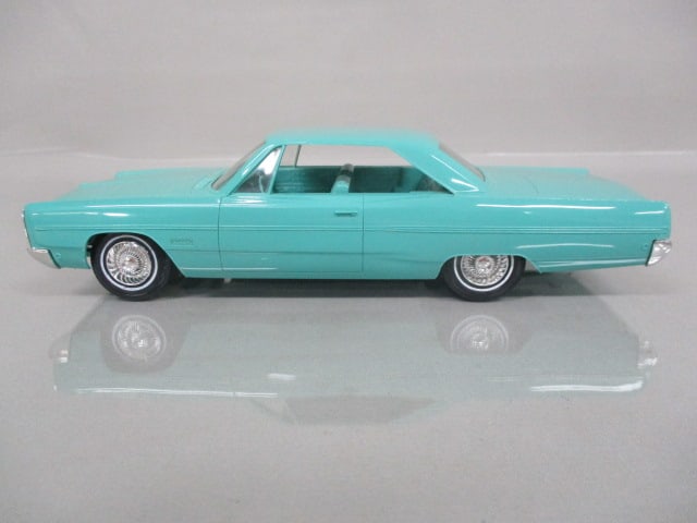 1968 Plymouth Fury lll Friction Dealer Promo - 2