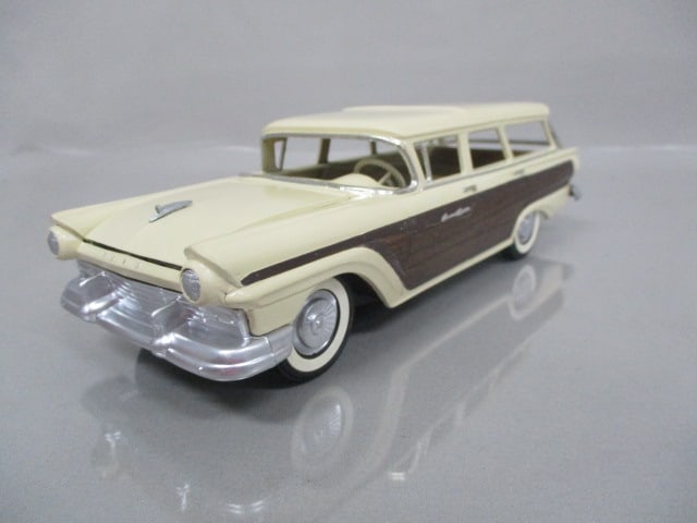 Vintage Rare 1957 Ford Country Squire Station Wagon W/Wood Grain Sides (1 of 11)