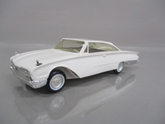 1960 Ford Galaxie Starliner Dealer Promo: .