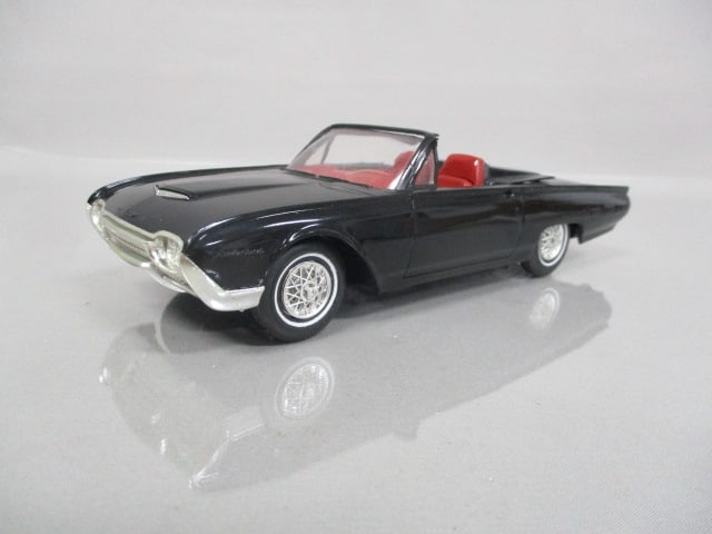 1962 Ford Thunderbird Sports Roadster Dealer Promo: .