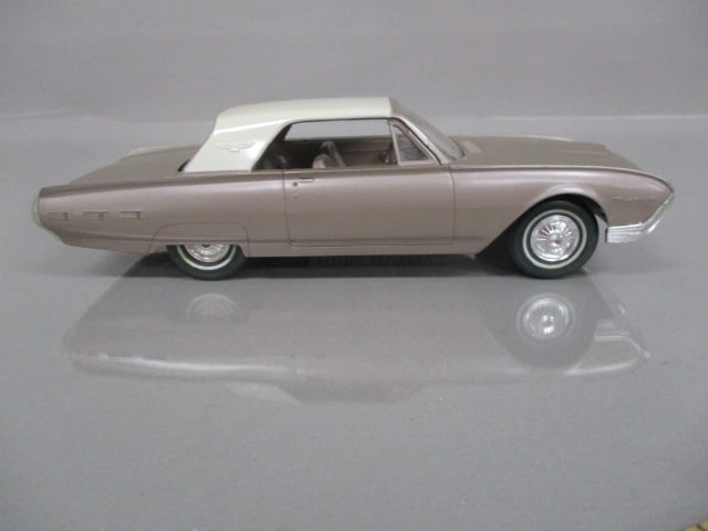 1962 Ford Thunderbird Dealer Promo - 4