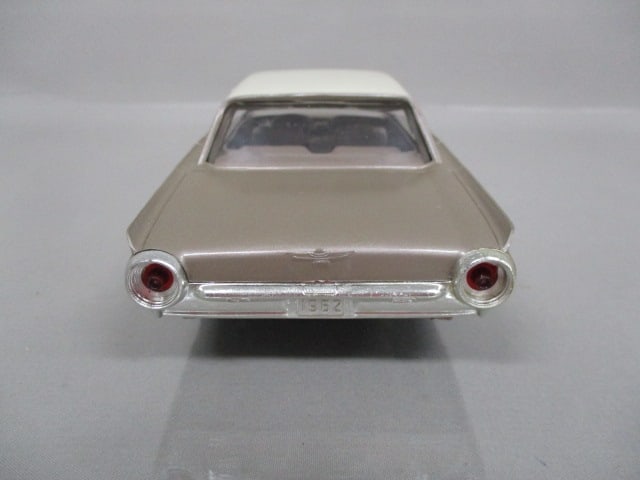 1962 Ford Thunderbird Dealer Promo - 6