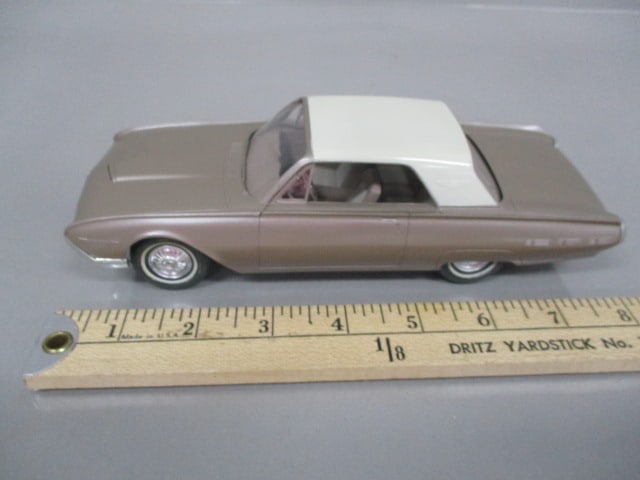 1962 Ford Thunderbird Dealer Promo - 9