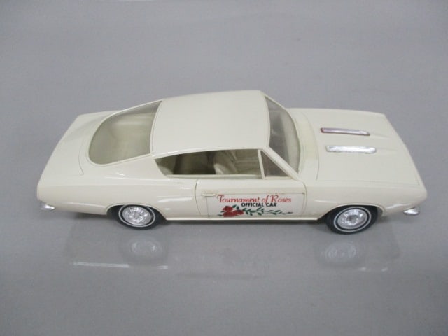 1967 Plymouth Barracuda Tournament of Roses Official Car Dealer Promo - 6