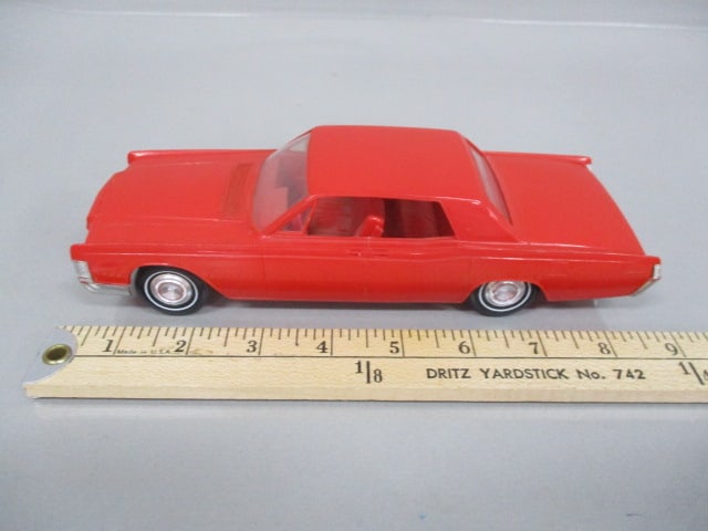 1968 Lincoln Continental Friction Dealer Promo - 9