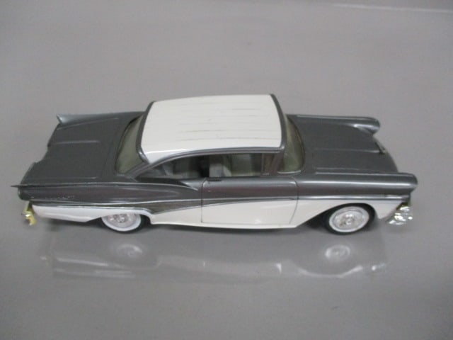 1958 Ford Fairlane 500 Dealer Promo - 5