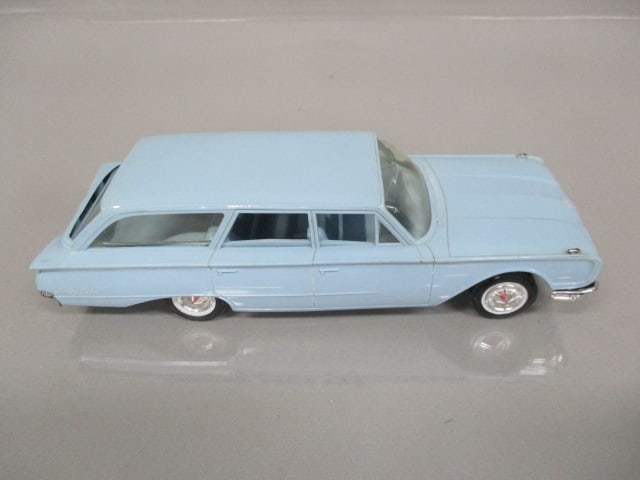 1960 Ford Country Sedan Dealer Promo - 6