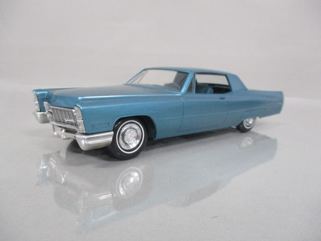 1968 Cadillac DeVille Dealer Promo: .