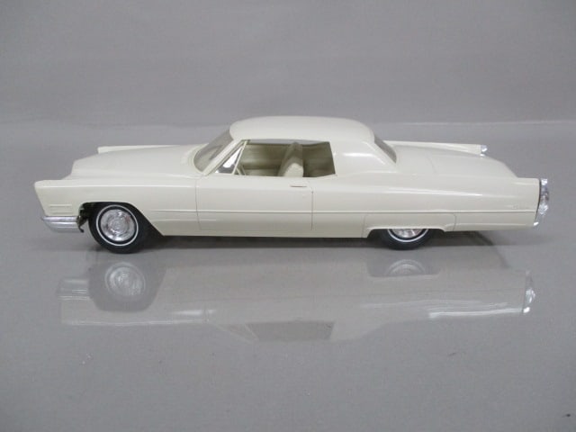 1968 Cadillac Coupe DeVille Dealer Promo - 2