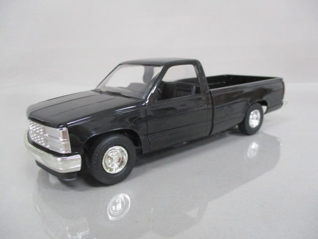 1990 Chevrolet Silverado 1500 Dealer Promo: .