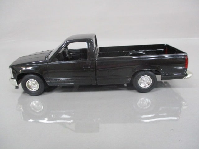 1990 Chevrolet Silverado 1500 Dealer Promo - 2