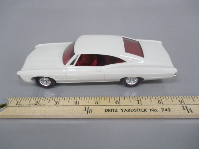 1968 Chevrolet Impala SS 427 Dealer Promo - 9
