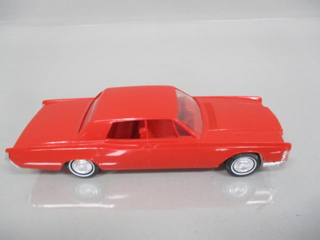 1968 Lincoln Continental Friction Dealer Promo - 4