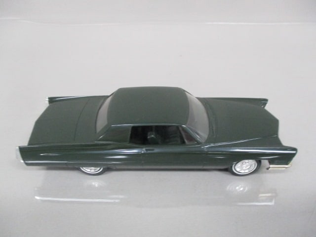 1967 Cadillac DeVille Friction Dealer Promo - 5