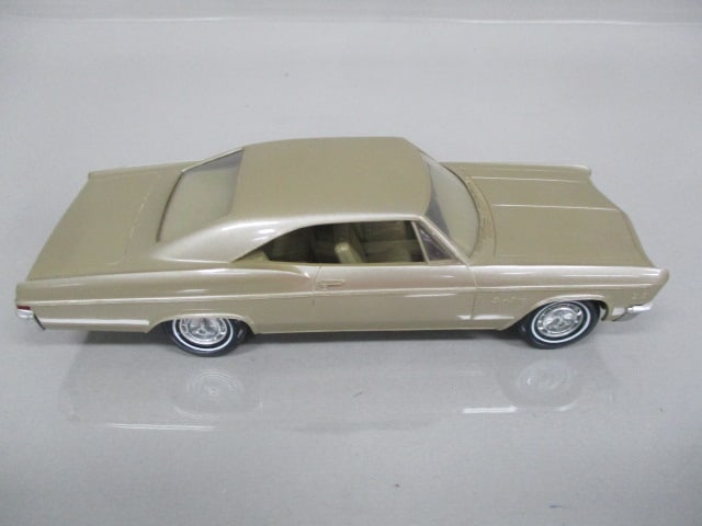 1966 Chevrolet Impala Super Sport Dealer Promo - 5