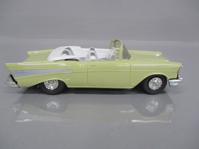 1957 Chevrolet Bel Air Convertible Friction Dealer Promo - 5