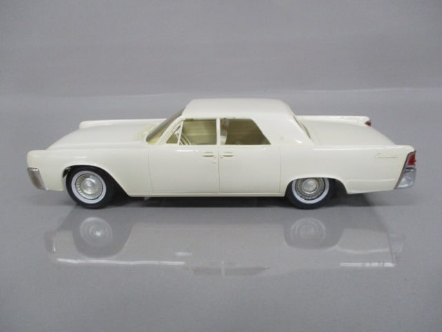 1961 Lincoln Continental Friction Dealer Promo - 2