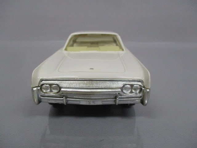 1961 Lincoln Continental Friction Dealer Promo - 3