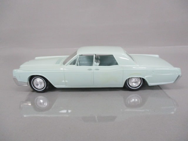 1966 Lincoln Continental Dealer Promo - 2