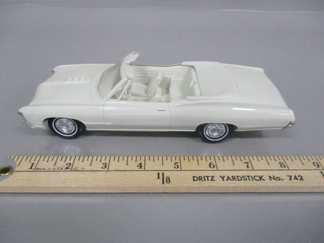 1967 Chevrolet Impala SS 427 Convertible Dealer Promo - 10