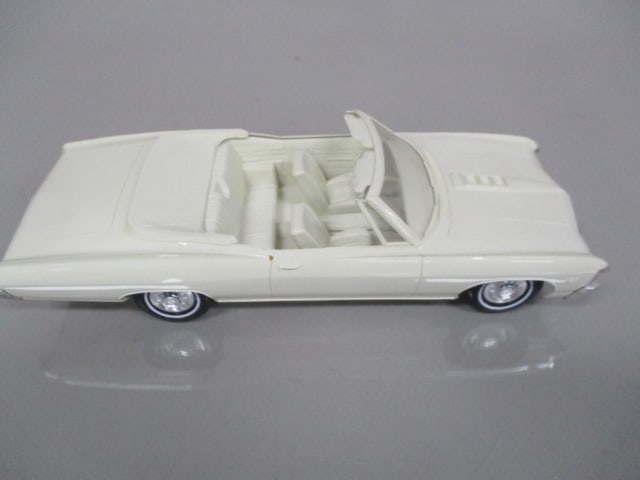 1967 Chevrolet Impala SS 427 Convertible Dealer Promo - 6