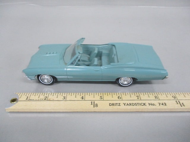 1967 Chevrolet Impala SS 427 Convertible Dealer Promo - 10
