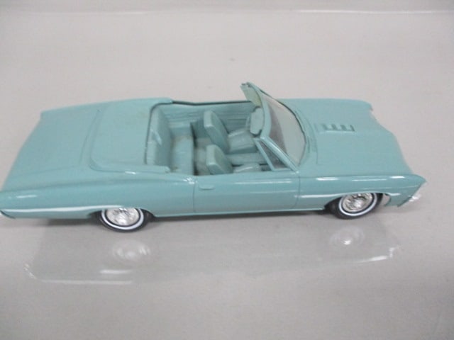 1967 Chevrolet Impala SS 427 Convertible Dealer Promo - 6