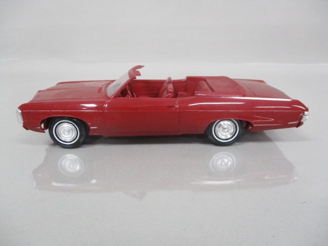 1969 Chevrolet Impala SS Convertible Dealer Promo - 2