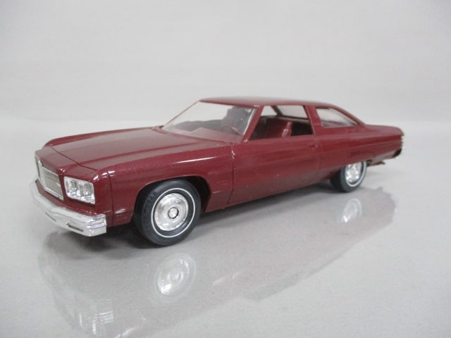 1975 Chevrolet Caprice Dealer Promo: .