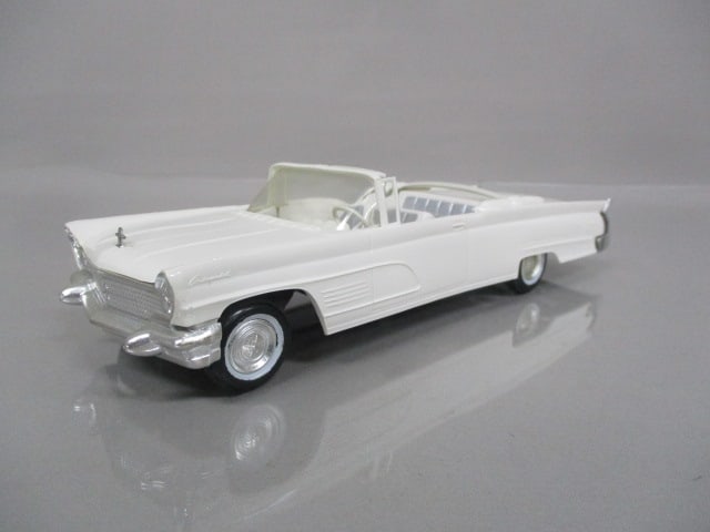 1960 Lincoln Continental Mark V Convertible Friction Dealer Promo (1 of 10)
