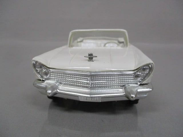 1960 Lincoln Continental Mark V Convertible Friction Dealer Promo - 4