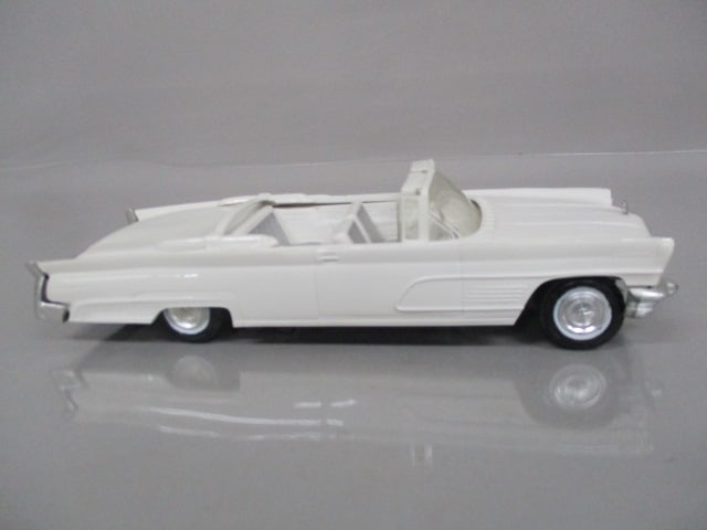 1960 Lincoln Continental Mark V Convertible Friction Dealer Promo - 5