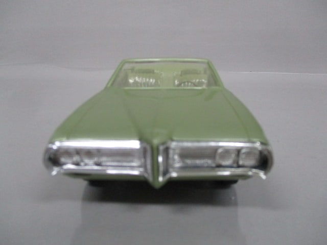 1969 Pontiac Bonneville Convertible Dealer Promo - 4