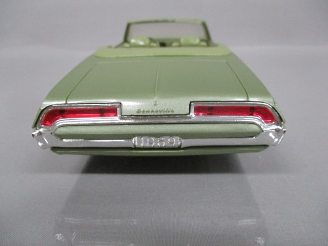 1969 Pontiac Bonneville Convertible Dealer Promo - 7