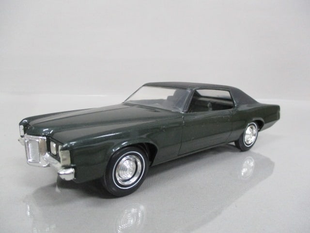1969 Pontiac Grand Prix Model SJ Dealer Promo: .