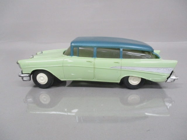1957 Chevrolet Bel Air Station Wagon Friction Dealer Promo - 2