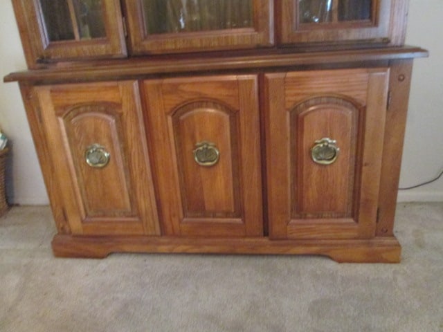 Royola Pacific Ltd. Oak 2 Piece Illuminated China Cabinet - 8