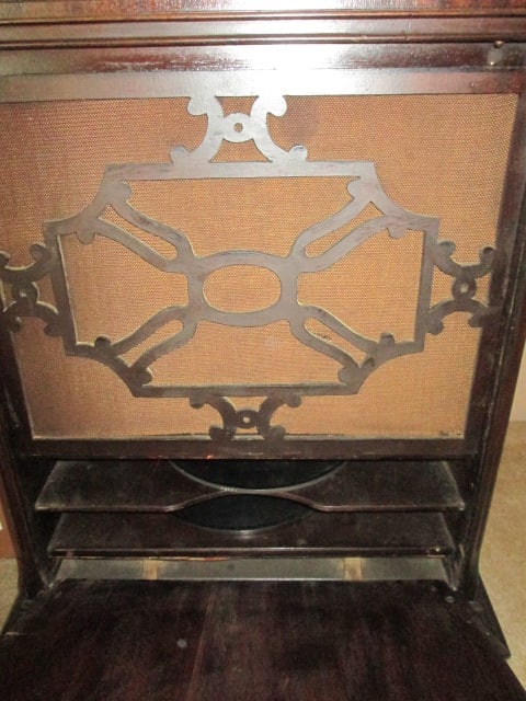 Antique Early 1900's Wind-Up Edison Diamond Disc Phonograph Cabinet - 3