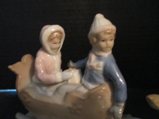 Meico, Inc. Handpainted Children in Sleigh Pulled by a Dog Porcelain Figurine with Wood Display - 2