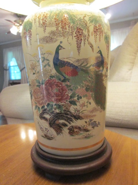 Chinoiserie Peacock Motif Ginger Jar Table Lamp - 2