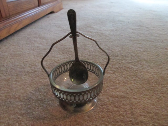 Grouping of Silverplated Serving Stands, Trays and Bowls - 3