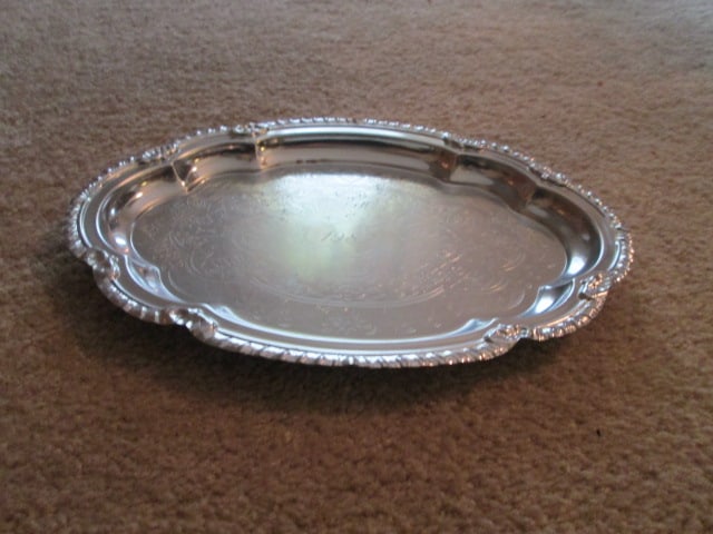 Grouping of Silverplated Serving Stands, Trays and Bowls - 4