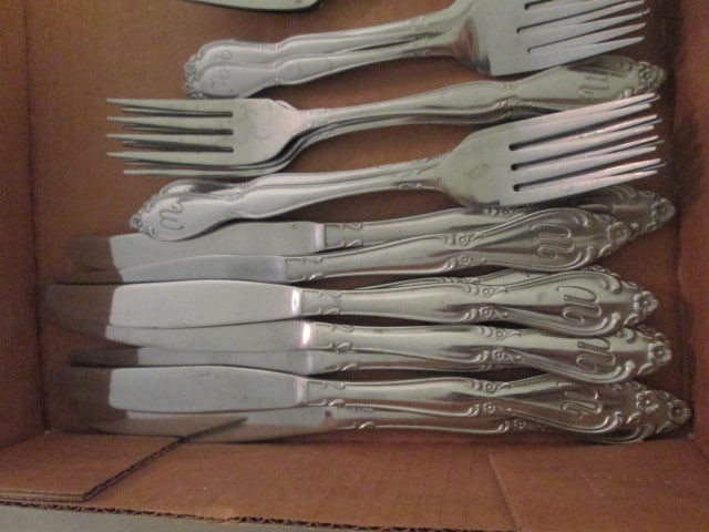45 Pieces of Customcraft Stainless Steel Flatware Monogrammed with "W" - 2