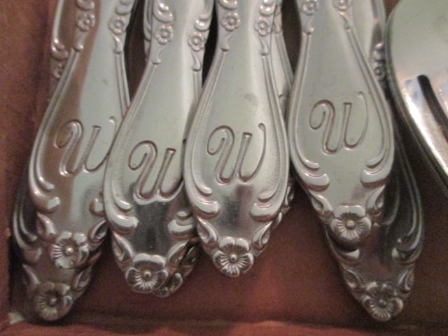 45 Pieces of Customcraft Stainless Steel Flatware Monogrammed with "W" - 6