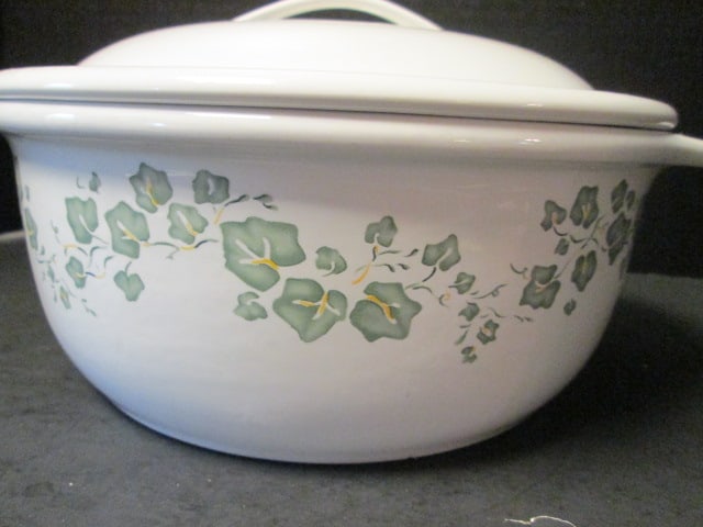 Corelle Coordinates "Ivy" 2 1/2 Quart Oven to Table Stoneware Casserole - 4