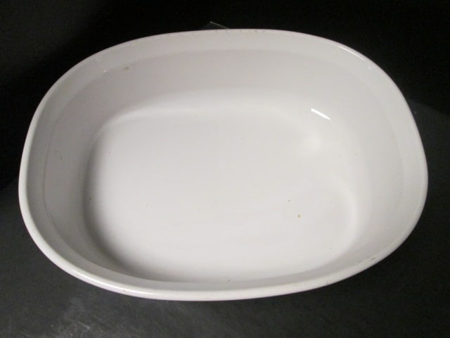 Corning Ware French White 1.6 Liter Round Casserole, 2.8 Liter Oval Casserole and - 8