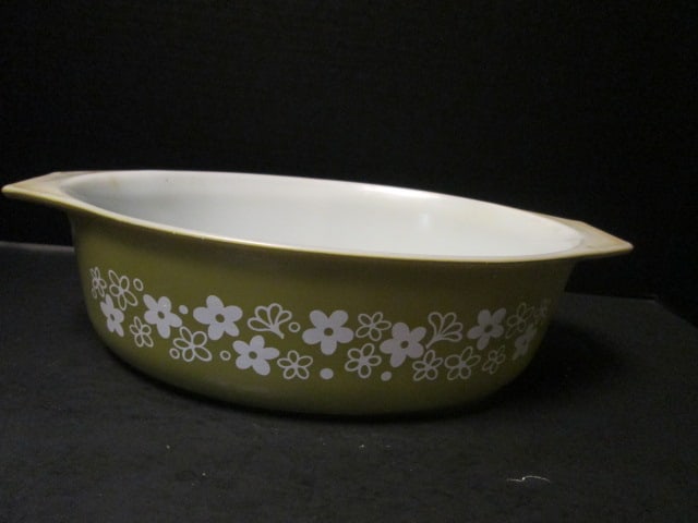 Midcentury Pyrex Green Spring Blossom(Crazy Daisy) 045 2 1/2 Quart Oval Cinderella Casserole: Does not have lid