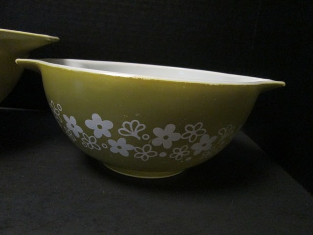 Midcentury Pyrex Green Spring Blossom(Crazy Daisy) 3 Piece Cinderella Nesting Bowl Set - 2