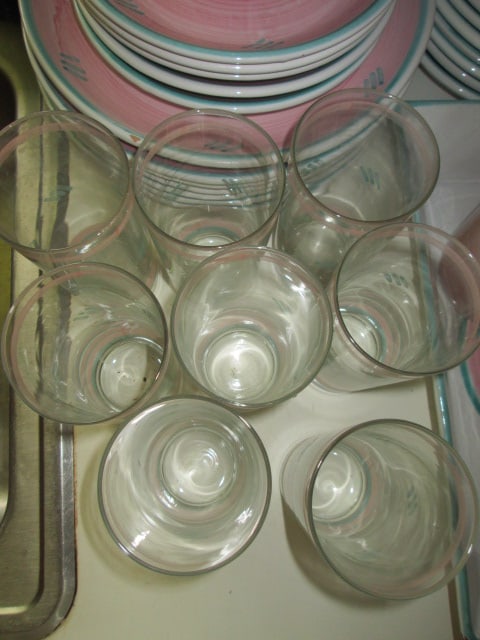 San Marino Italy Handpainted Earthenware and Matching Caleca Italy Iced Tea Glasses - 3
