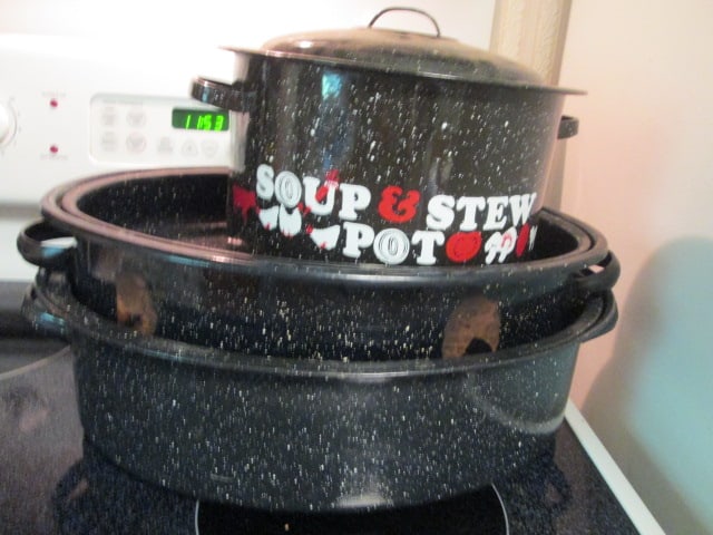 Black Graniteware Soup & Stew Pot and Two Roasters: Pot 10"dia, Roasters 16 1/2" long, 17 1/2" long(not including handles), Local Pickup Only